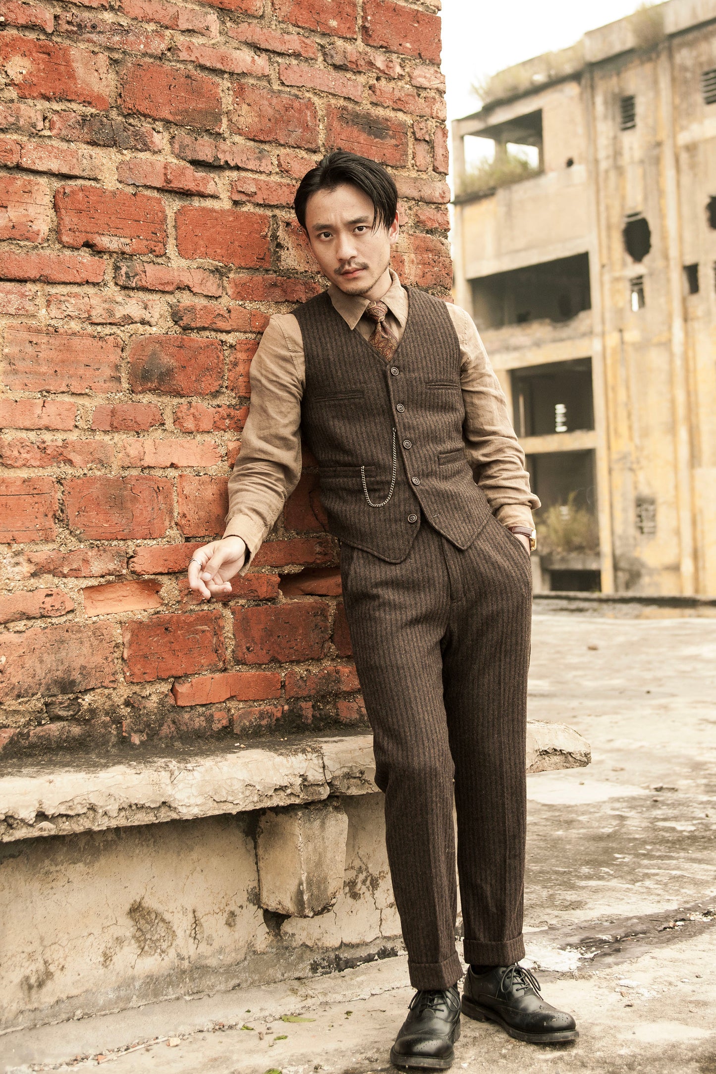 Independent retro yuppie wool vest men British business formal striped vest suit vest