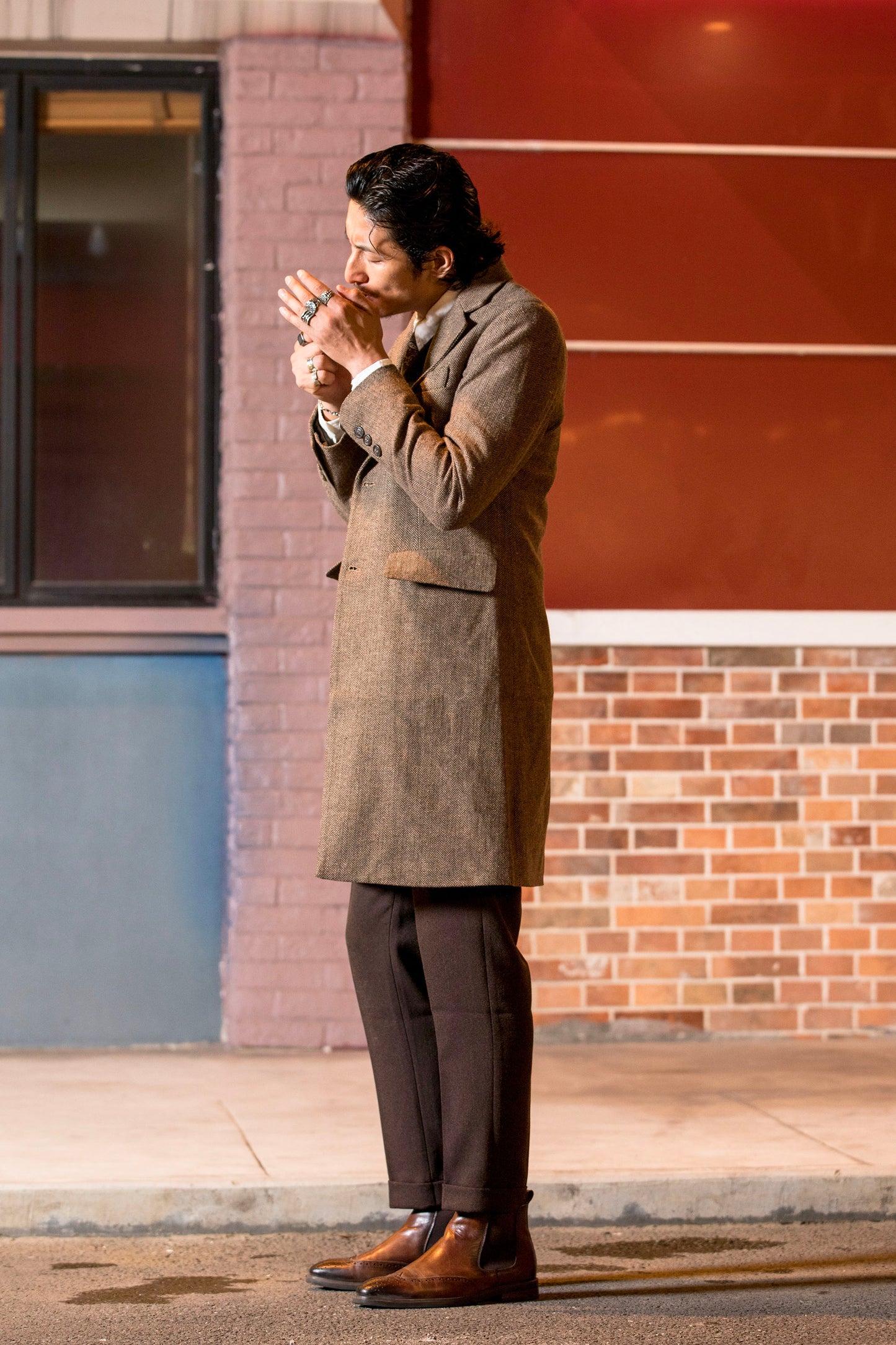 Retro yuppie herringbone woolen coat for men British style business casual suit winter trench coat