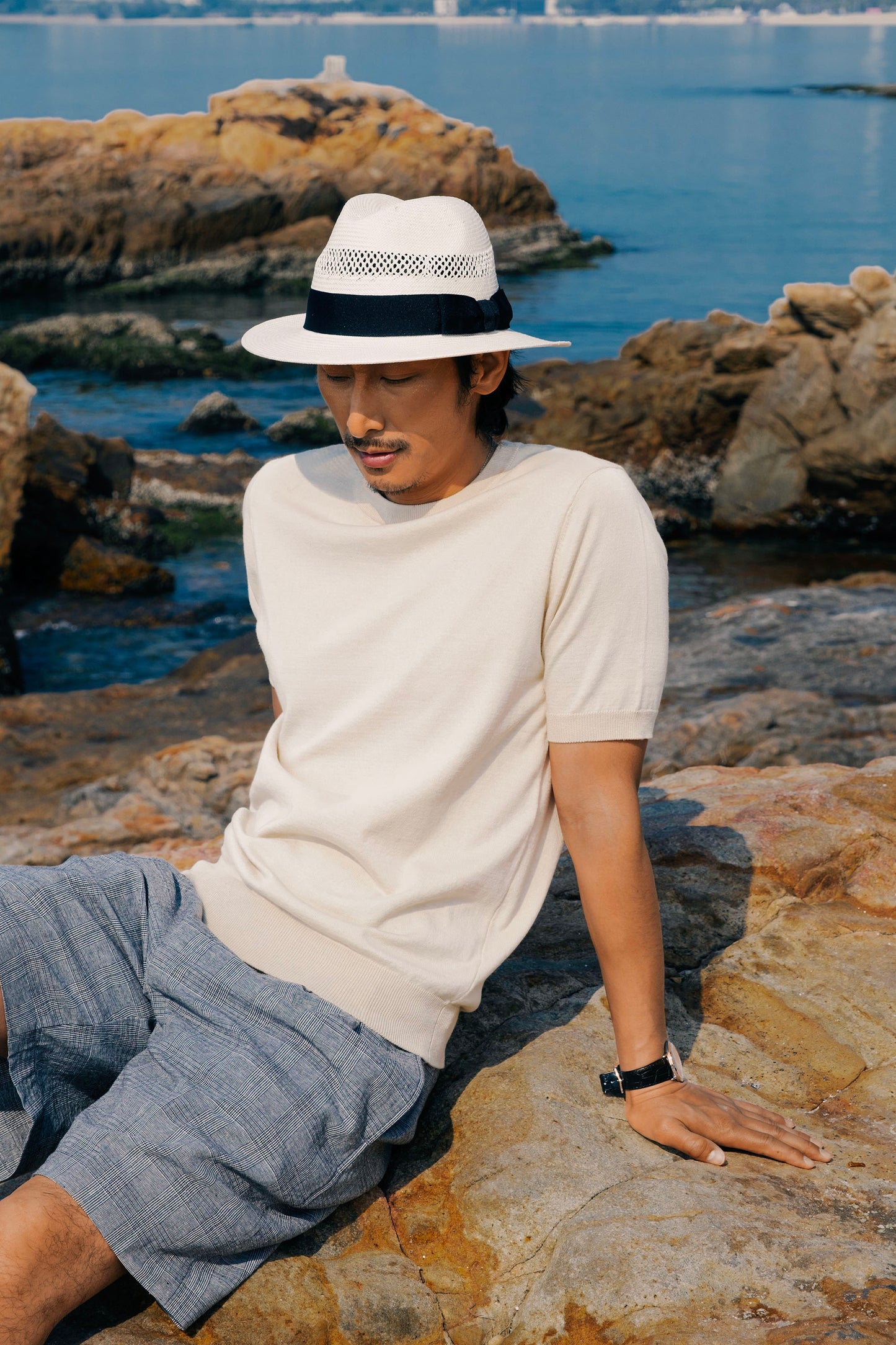 Retro knitted short sleeves T-shirt for men Tough guy breathable thin casual round neck T-shirt