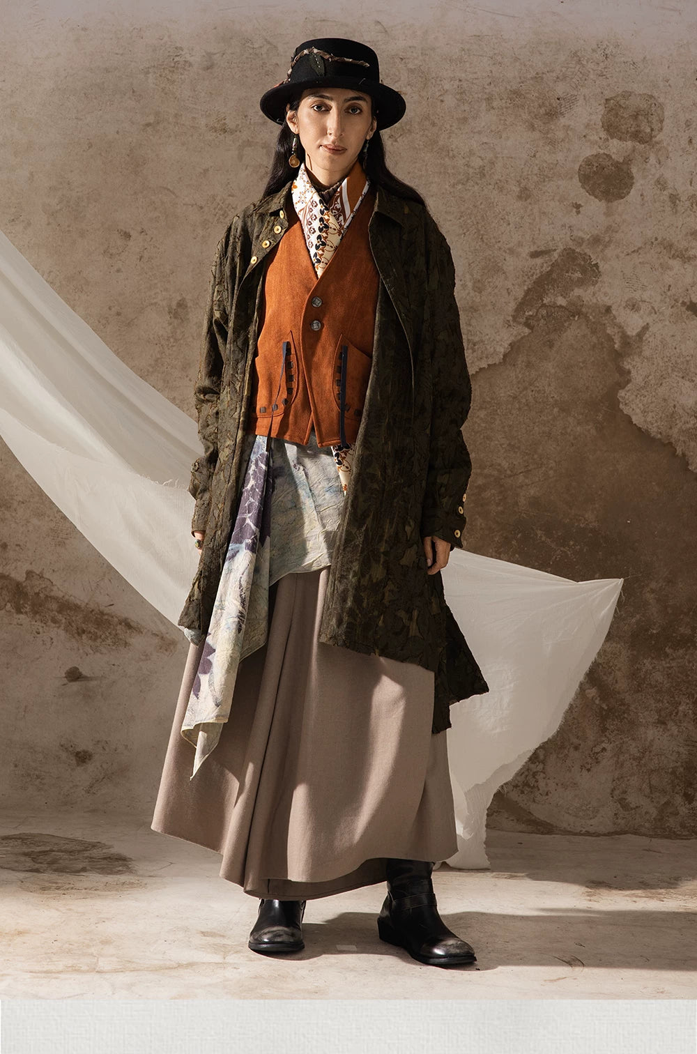 SOARIN Gai Yu Xia Series Loose Fit Botanical Nylon Blend Long Shirt Gown DCZ252TC429