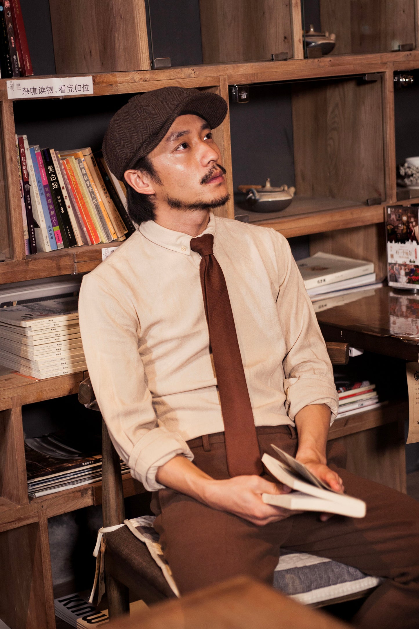 British retro style long sleeve linen shirt men's vintage drape business casual inner wear long sleeve shirt