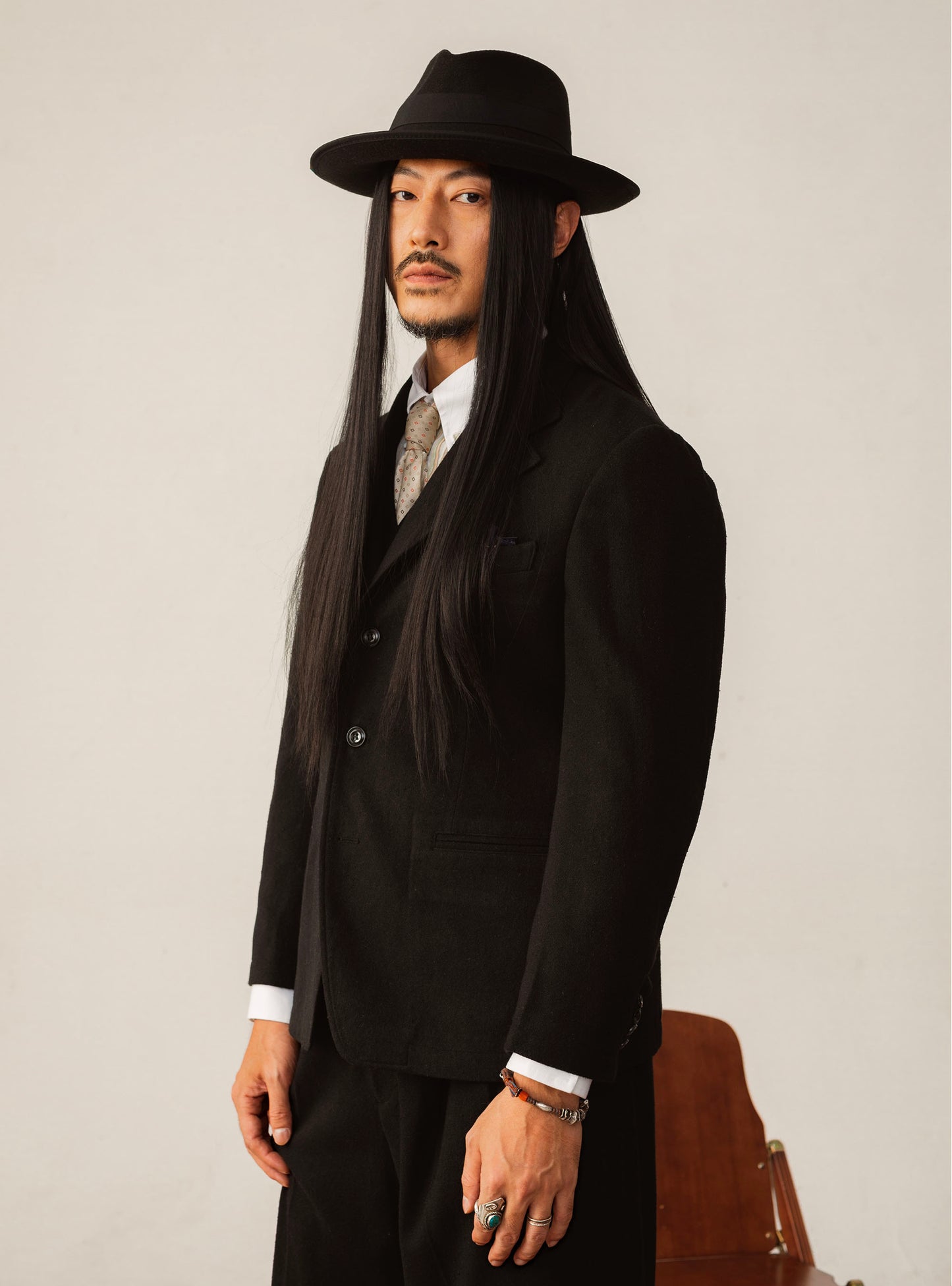 British style retro black suit jacket for men Winter woolen casual business formal wedding suit