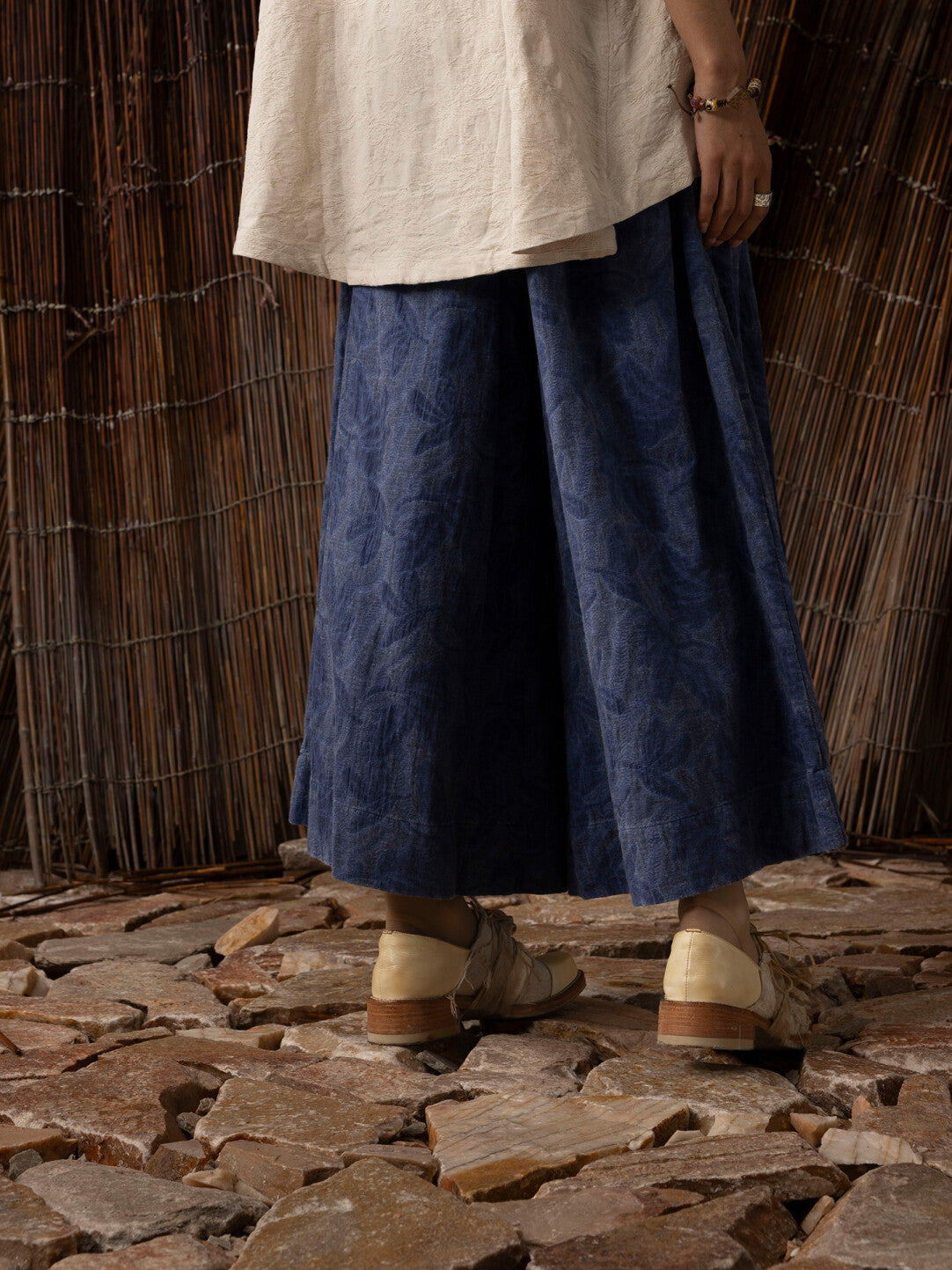 SOARIN WORLD Neo-Oriental Heritage Wide-Leg Skirt Pants Textured Blend N-DCZ252TF06
