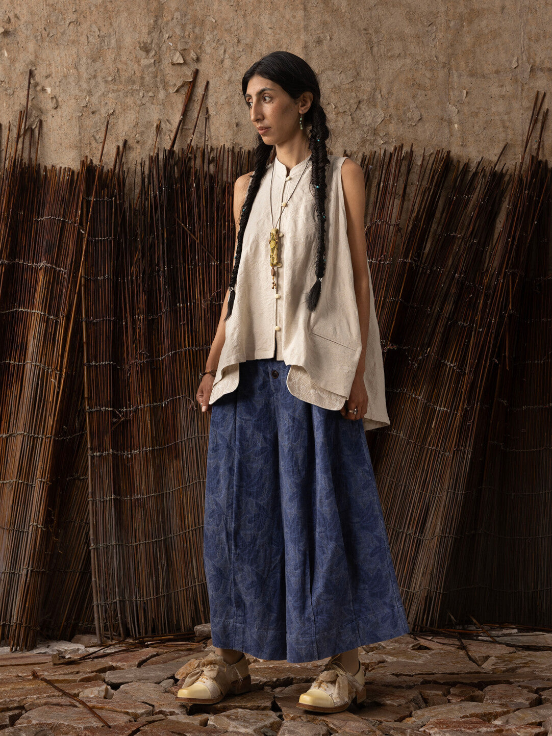 SOARIN WORLD Neo-Oriental Heritage Wide-Leg Skirt Pants Textured Blend N-DCZ252TF06