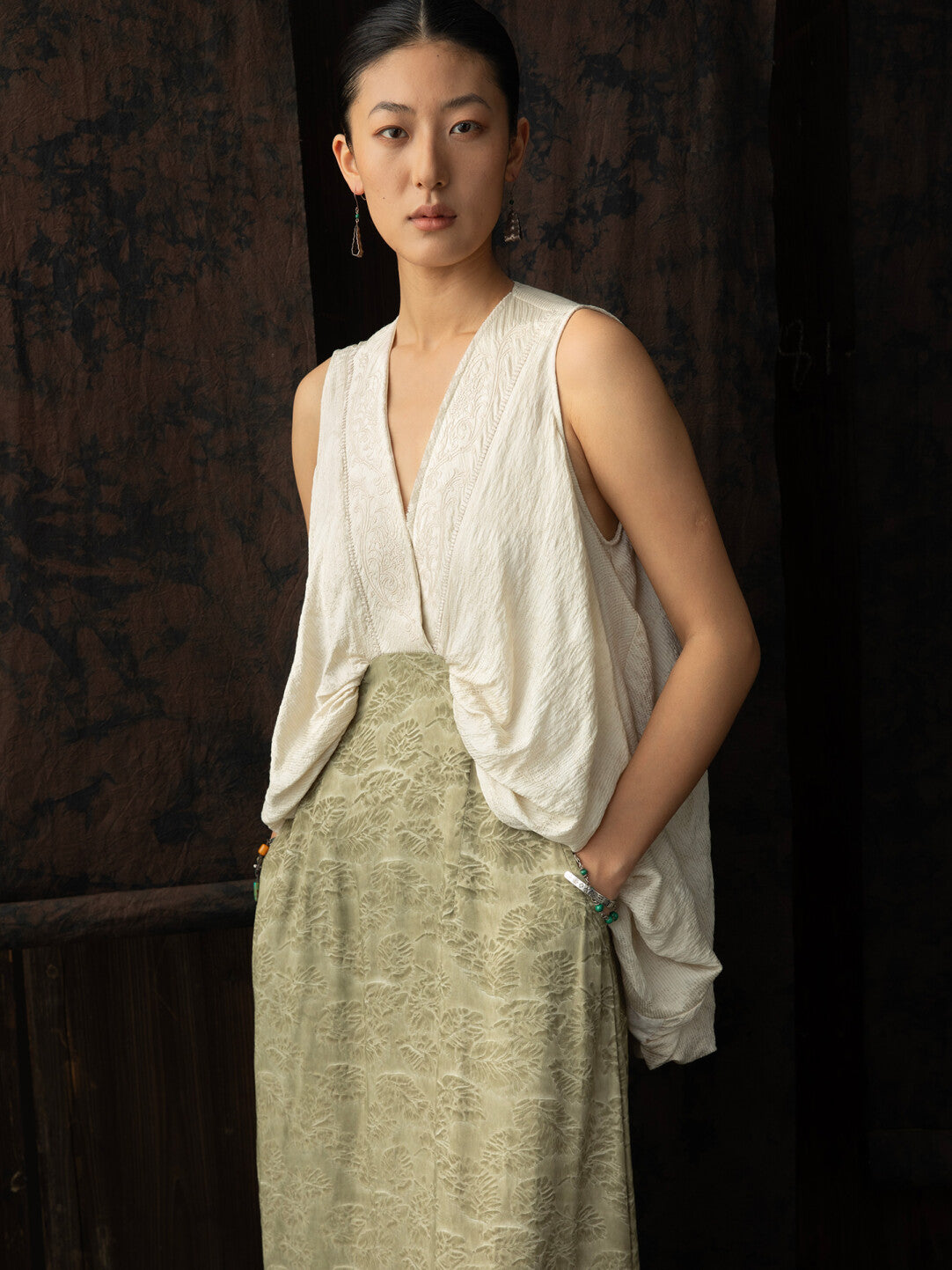 SOARIN WORLD Neo-Oriental Heritage Asymmetric Draped Structured Blend Two-Piece Set N-DCZ252TQ33