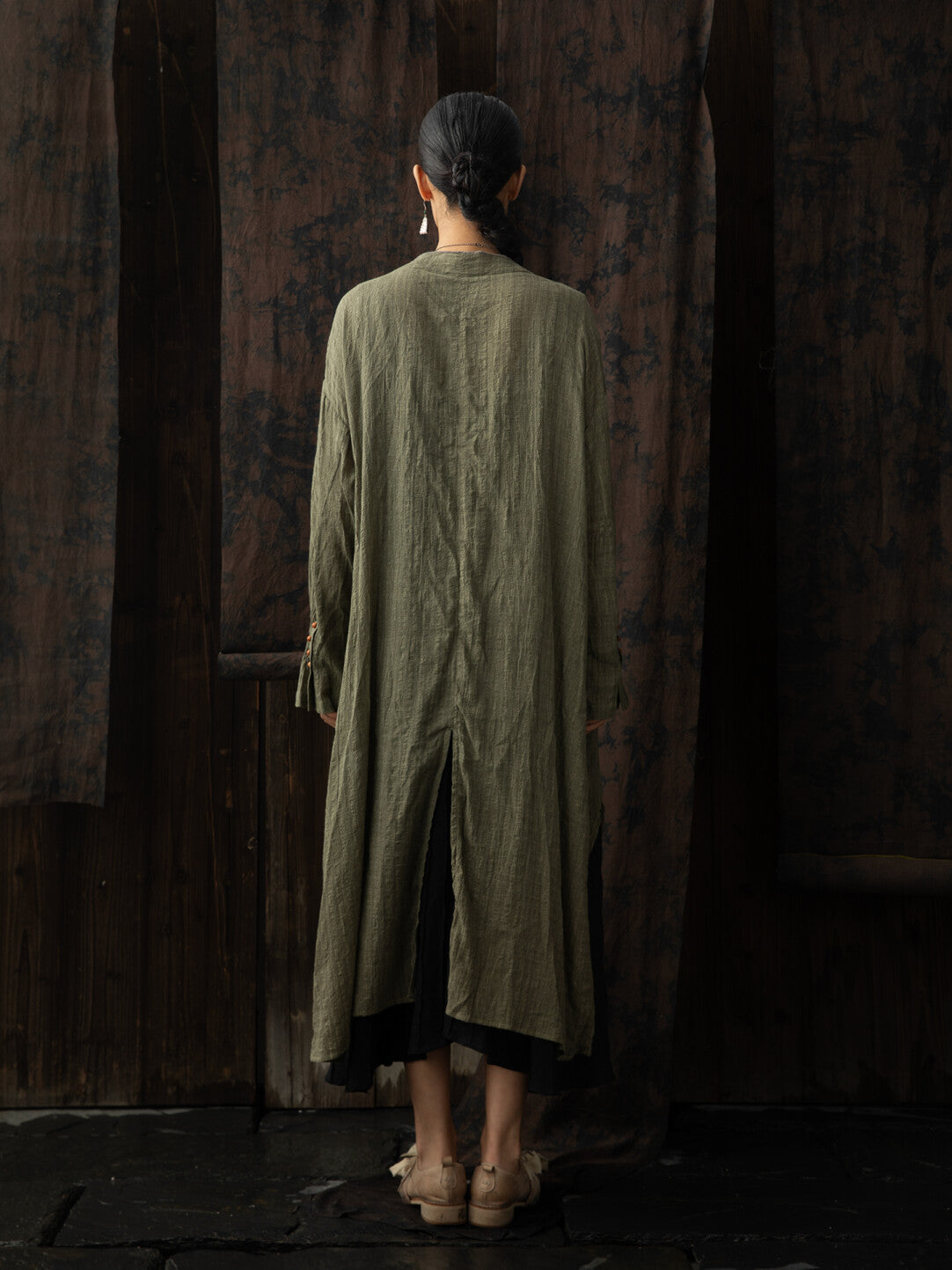 SOARIN WORLD Neo-Oriental Heritage Asymmetric Slit Duster Robe N-DCZ242TW06