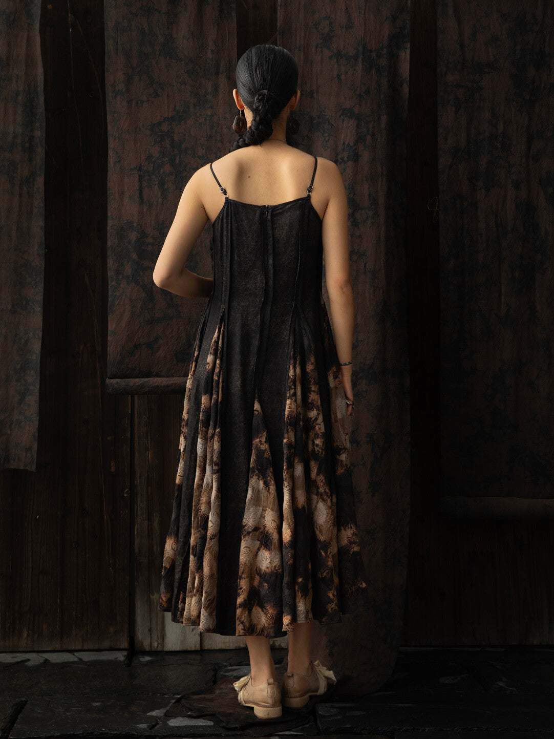 SOARIN WORLD Neo-Oriental Heritage Ethereal Sculptural Linen-Blend Dress N-DCZ252TQ43