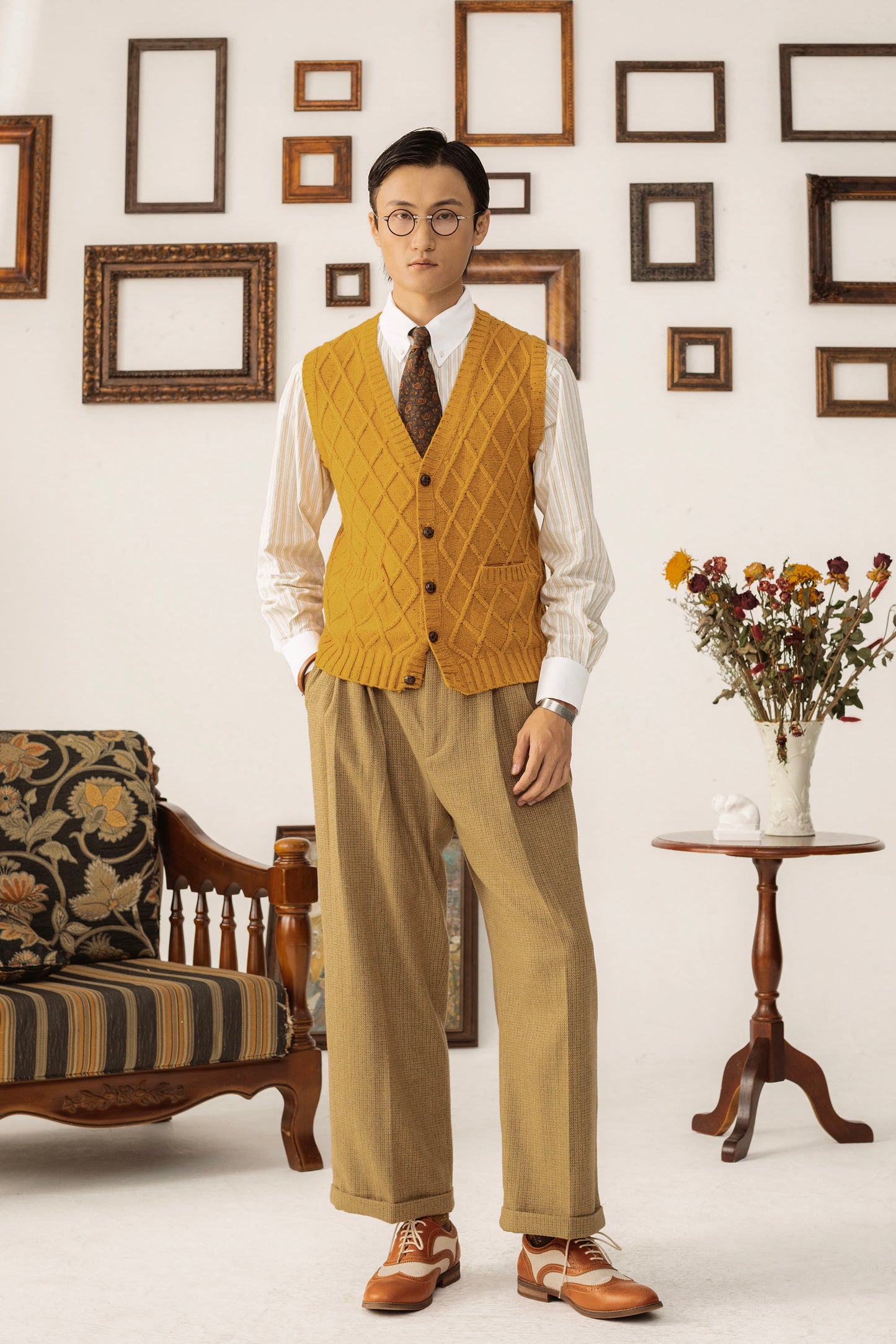 British retro style sweater cardigan vest men's diamond check cable knit sweater vest waistcoat