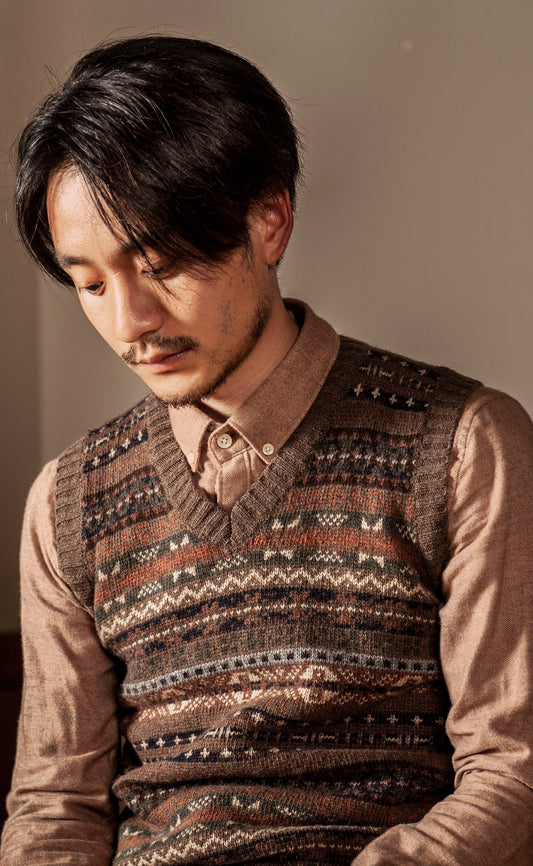 Vintage style Fair Isle sweater vest for men British vintage style V-neck wool sweater vest