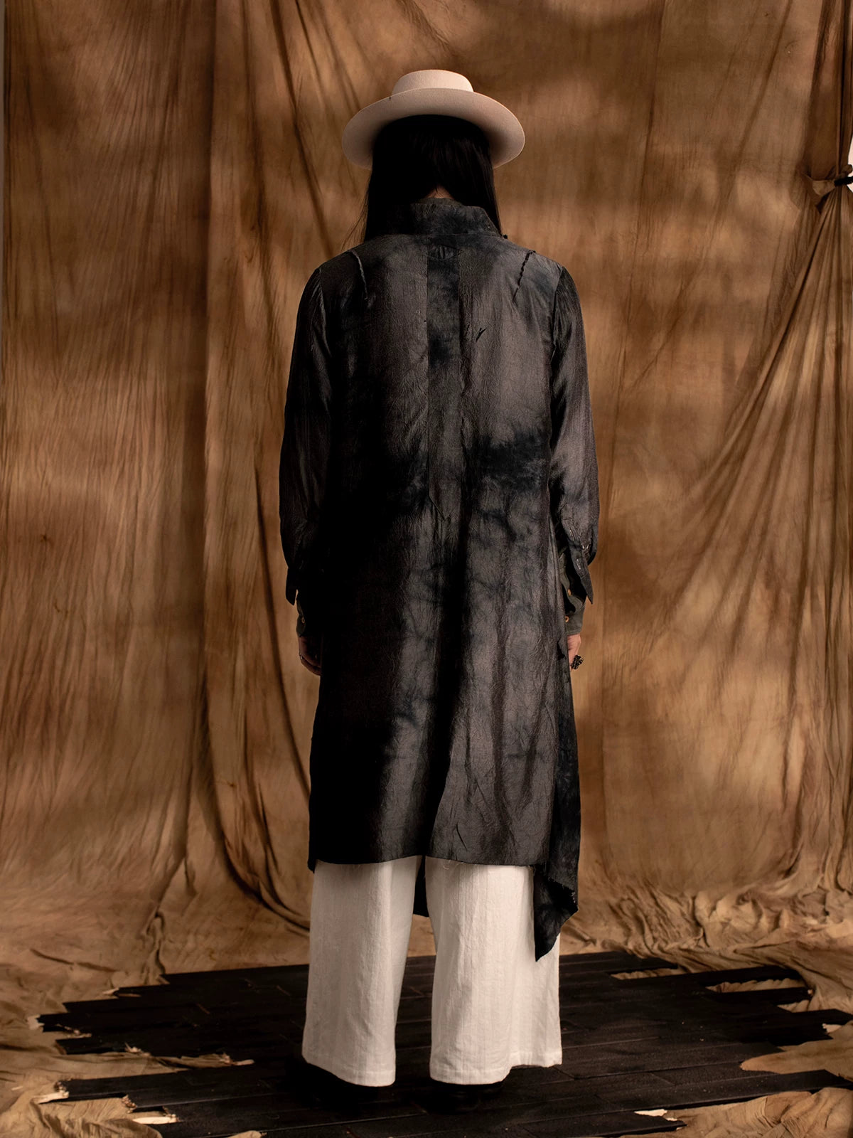 SOARIN Gai Yu Xia Series Asymmetric Loose Weathered Tie-Dyed Long Coat DCZ233TC154