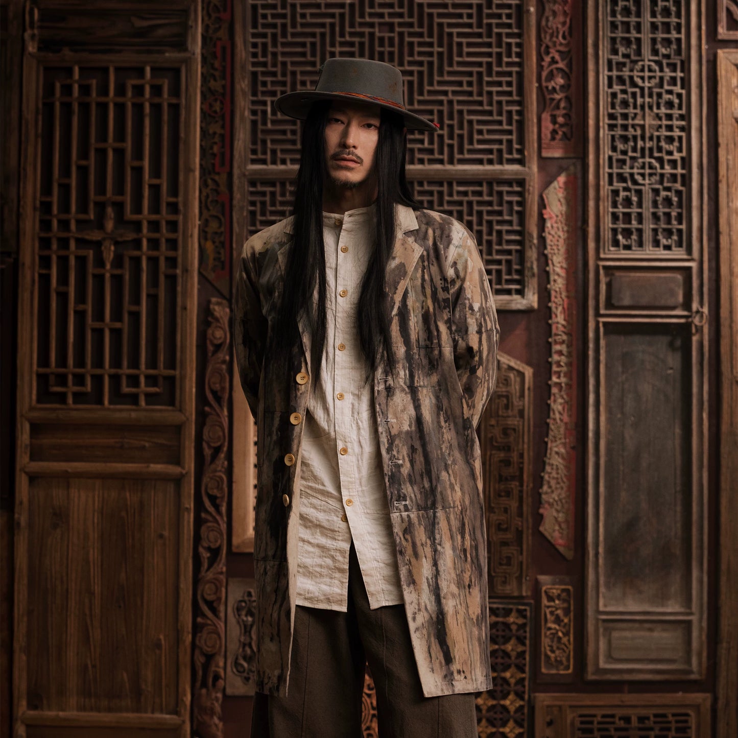 SOARIN WORLD Gai Yu Xia Fish-Mouth Collar Botanical Dye Trench Coat DCZ233TDY15