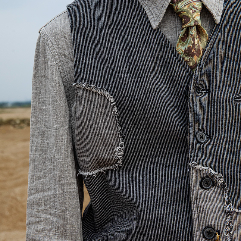 SOARIN WORLD Gai Yu Xia Avant-Garde Deconstructive Slim-Fit Corduroy Vest Z213B414