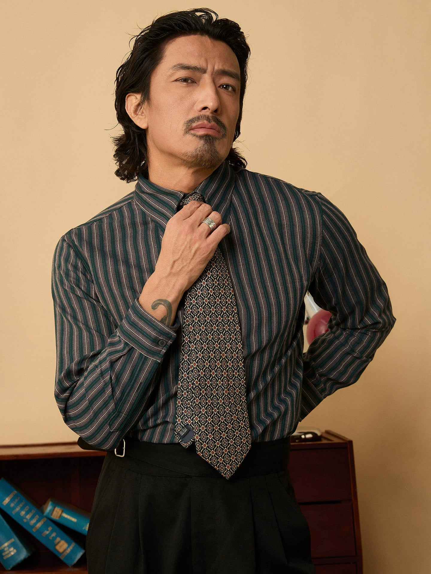 SOARIN英伦风复古粗条纹长袖衬衫男 尖领商务休闲修身西装衬衣