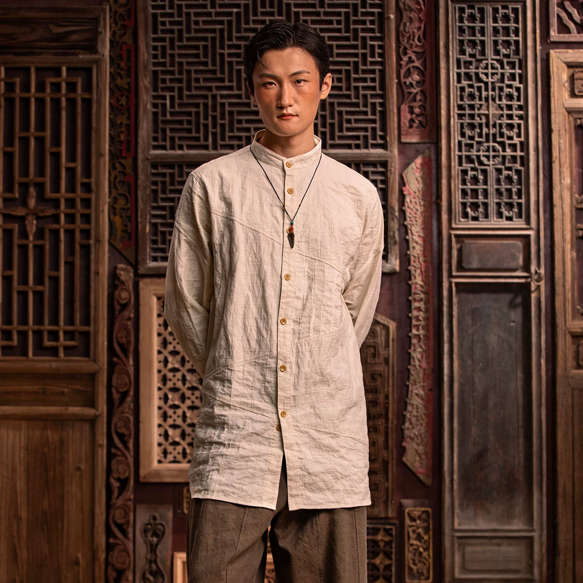 SOARIN WORLD Gai Yu Xia Retro Mandarin Collar Structured Shirt DCZ233TC185