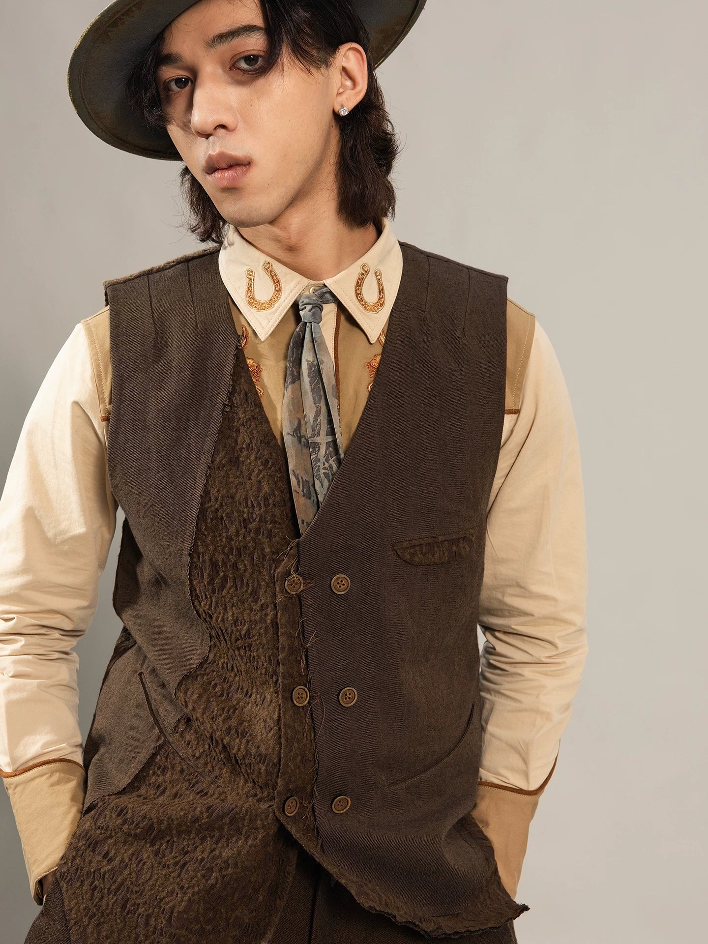 SOARIN Gai Yu Xia Series Tailored Slim Fit Cotton Linen Blend Asymmetric Vest DCZ253TB105