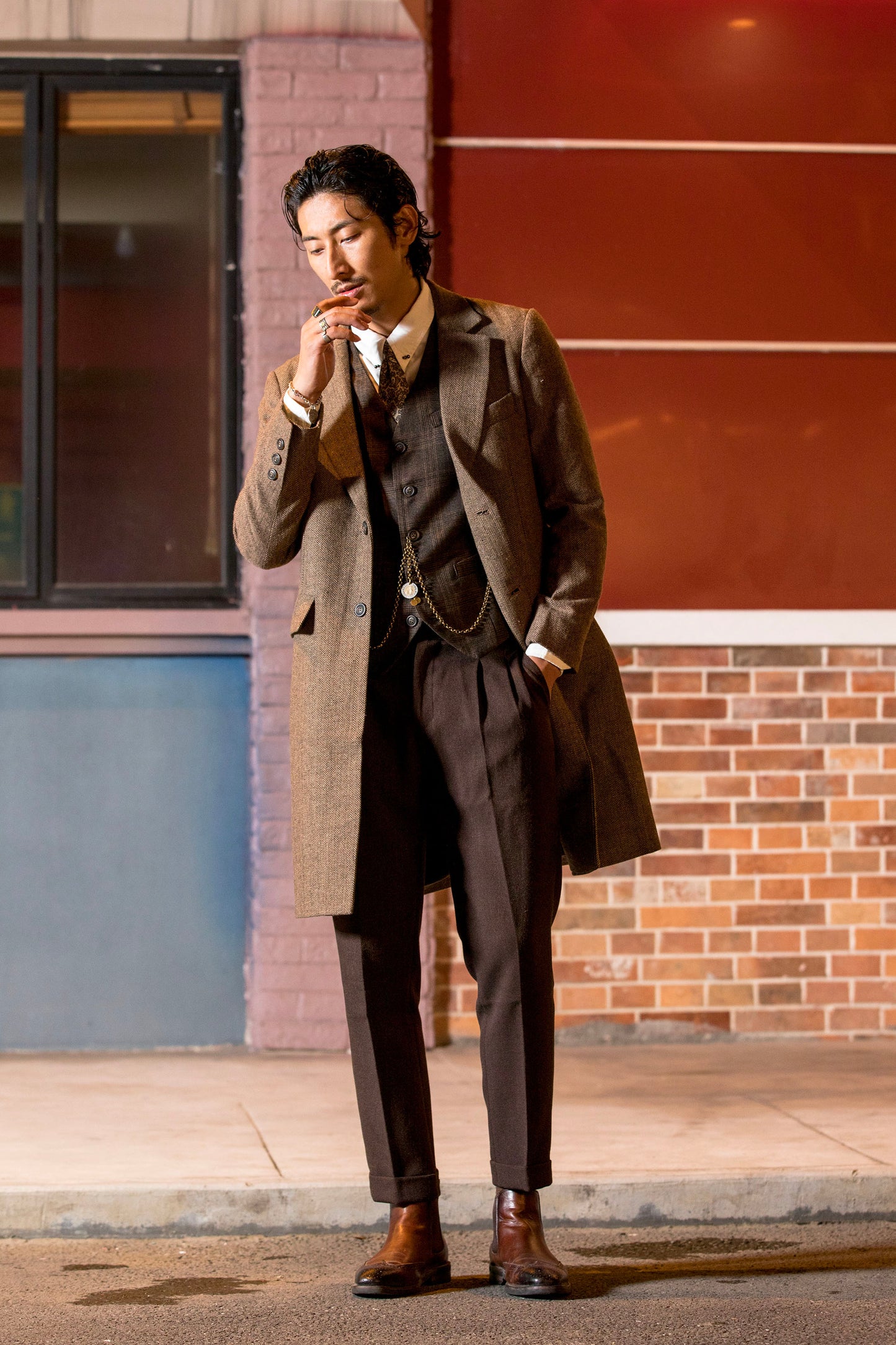Retro yuppie herringbone woolen coat for men British style business casual suit winter trench coat
