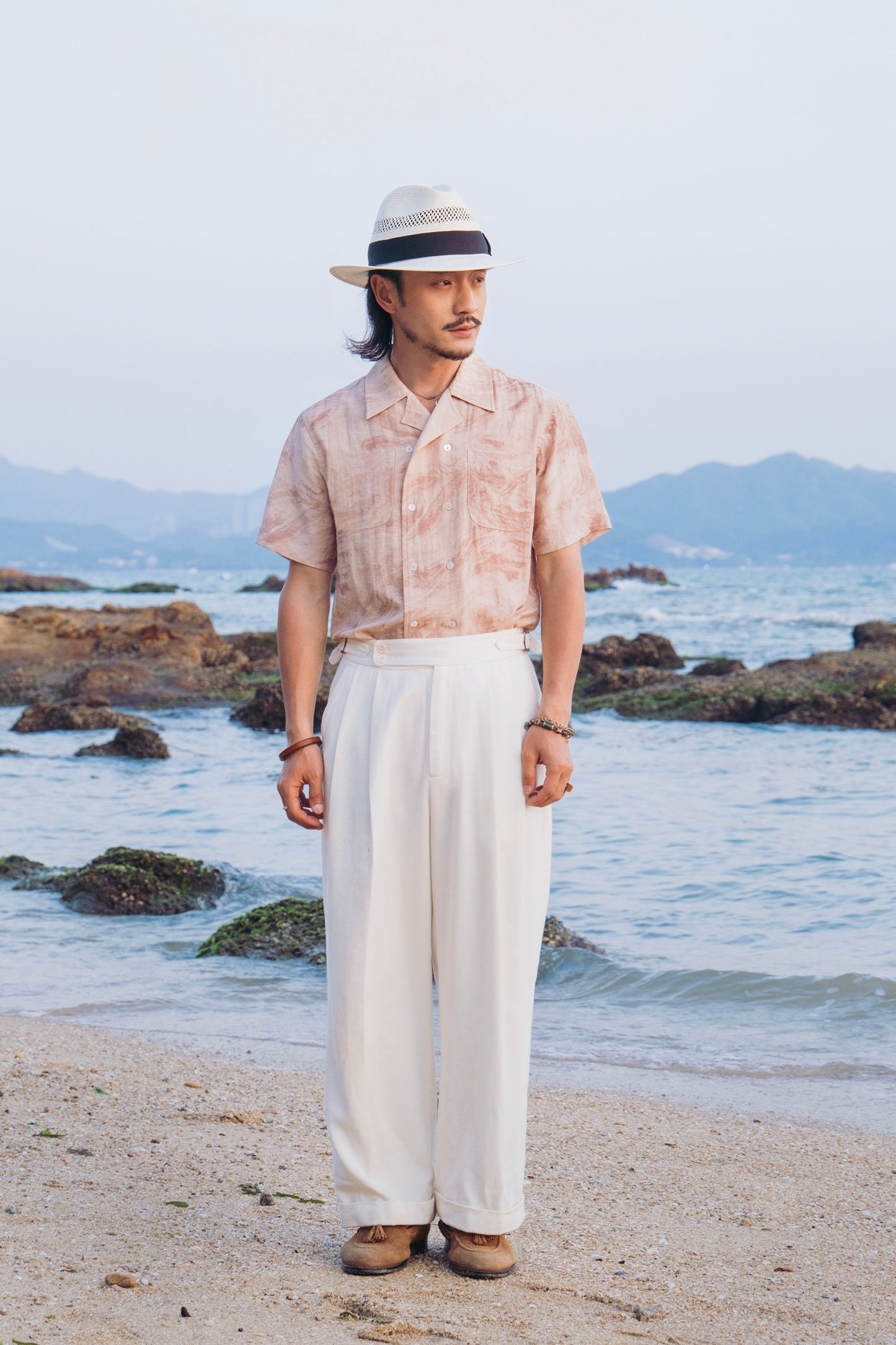 French retro double-breasted short-sleeved shirt for men Pink textured simple gentleman Cuban collar shirt